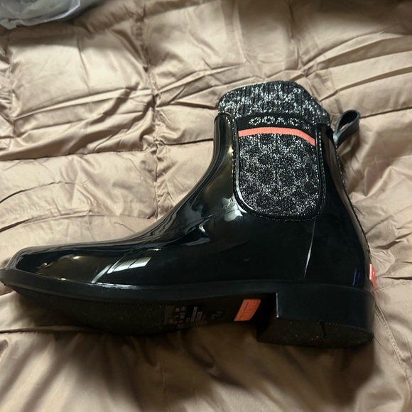 COACH Rainboots size 7 new in box - Picture 2 of 6